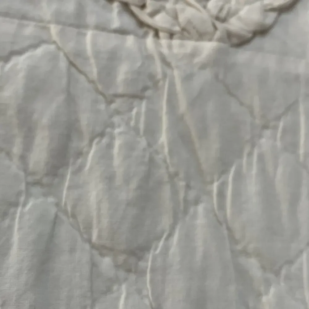 Full Coverlet Hand Quilted Textured Patchwork Braided Trellis Squares Ivory Pink